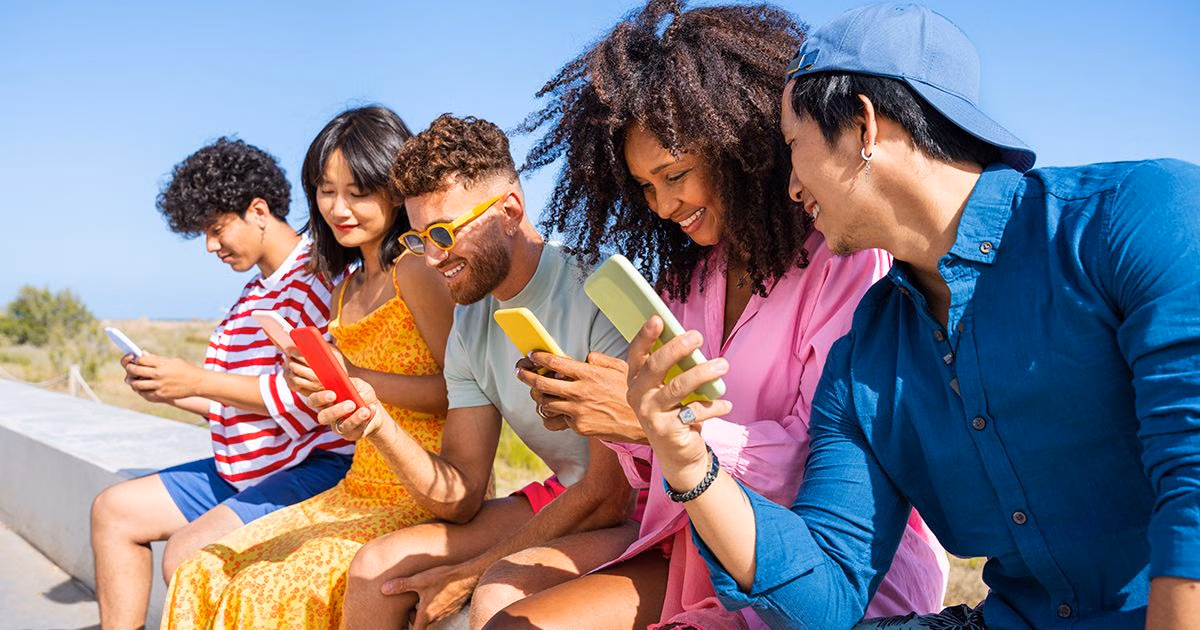 muss vom Gewinner innerhalb der nächsten 14 Tage, nach schriftlicher Entgegennahme des Gewinners durch Mail, am Unternehmenssitz oder von einem von iamstudent festgelegten Ort, abgeholt werden