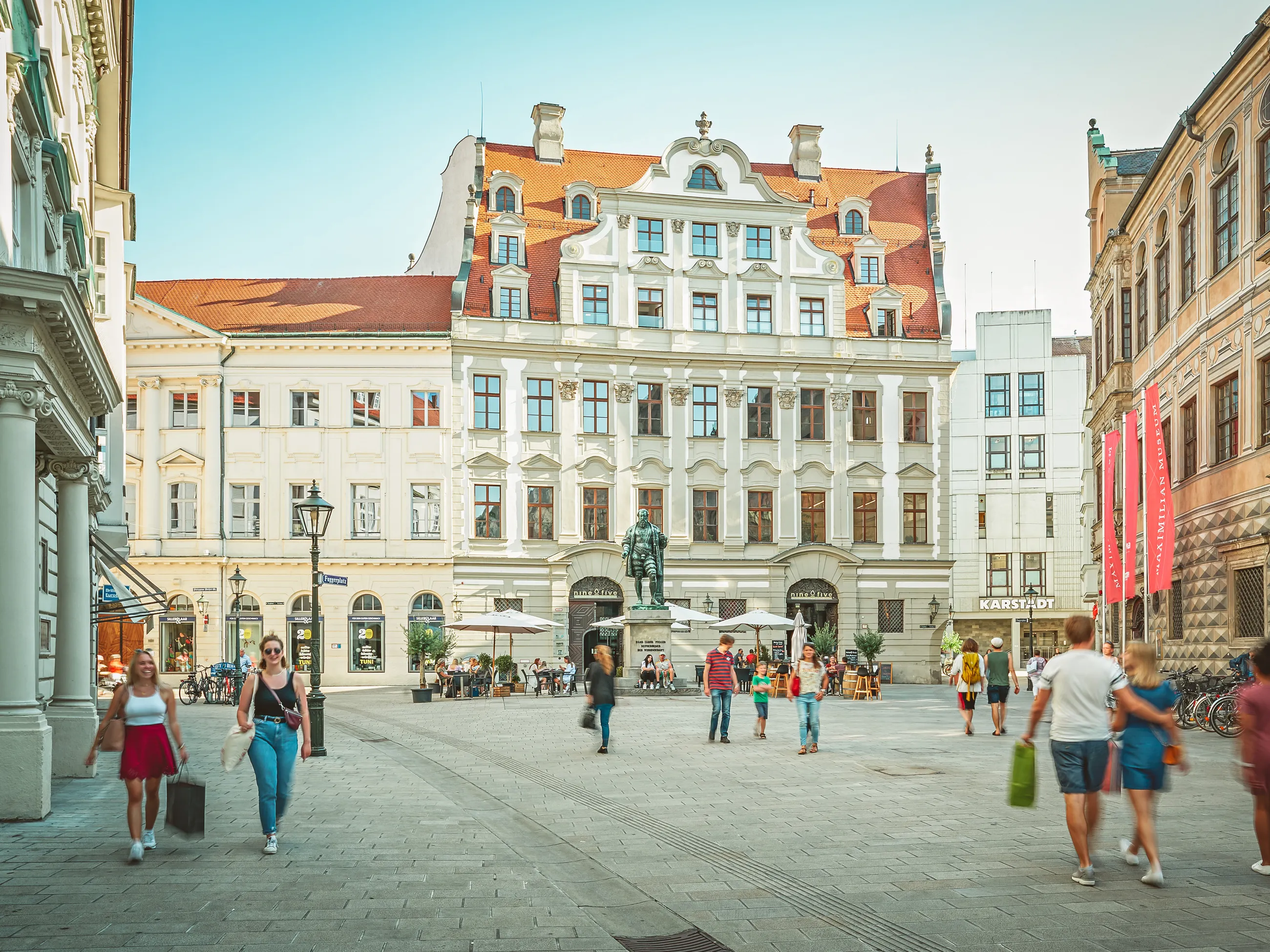 müssen bei Augsburg Marketing abgeholt werden, es erfolgt keine Zusendung