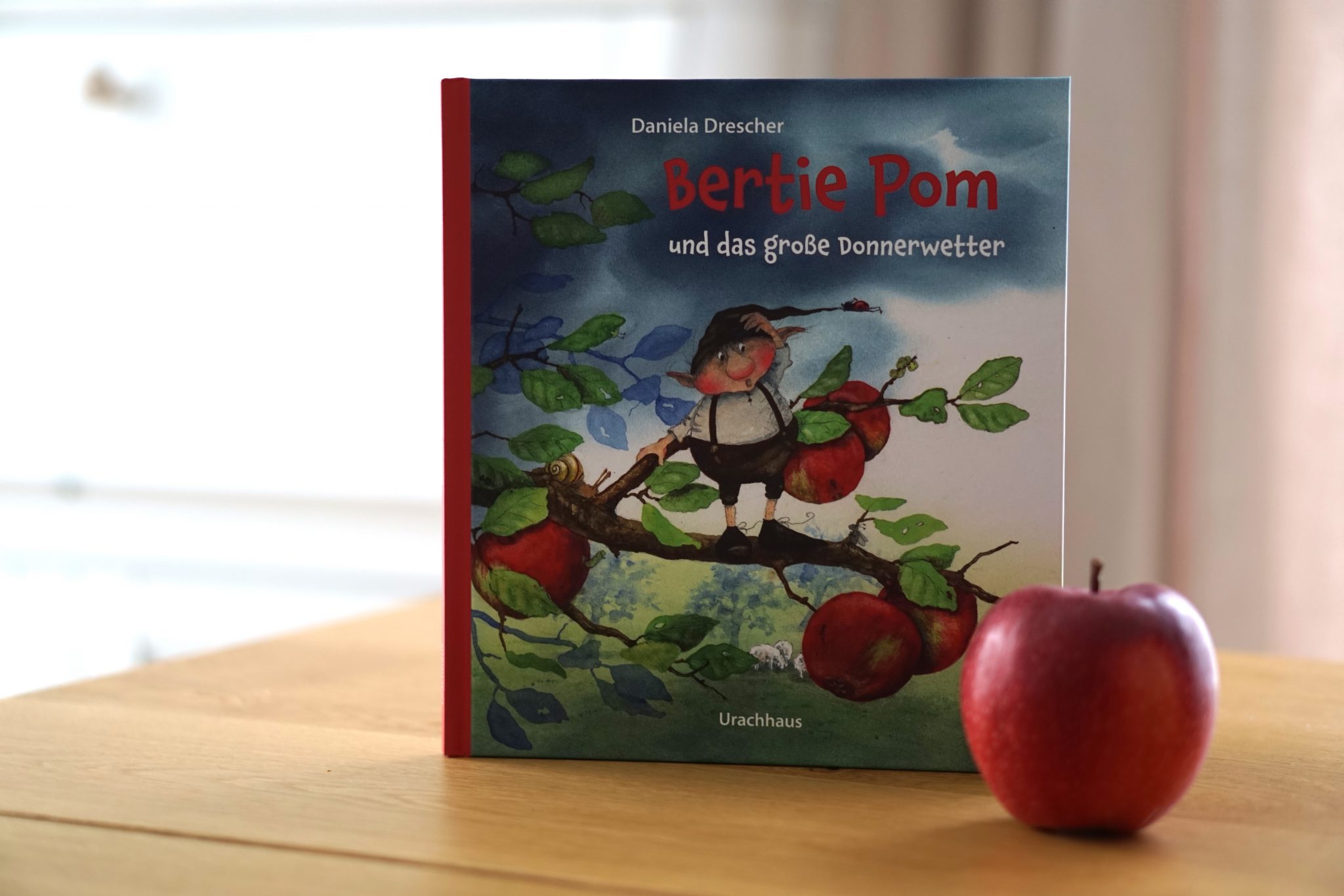 7 × das neu erschienene Kinderbuch „Bertie Pom und das große Donnerwetter“ von Daniela Drescher…
