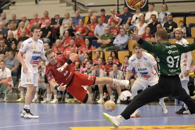 Handball Eulen Ludwigshafen gewinnen Krimi gegen den TV Großwallstadt