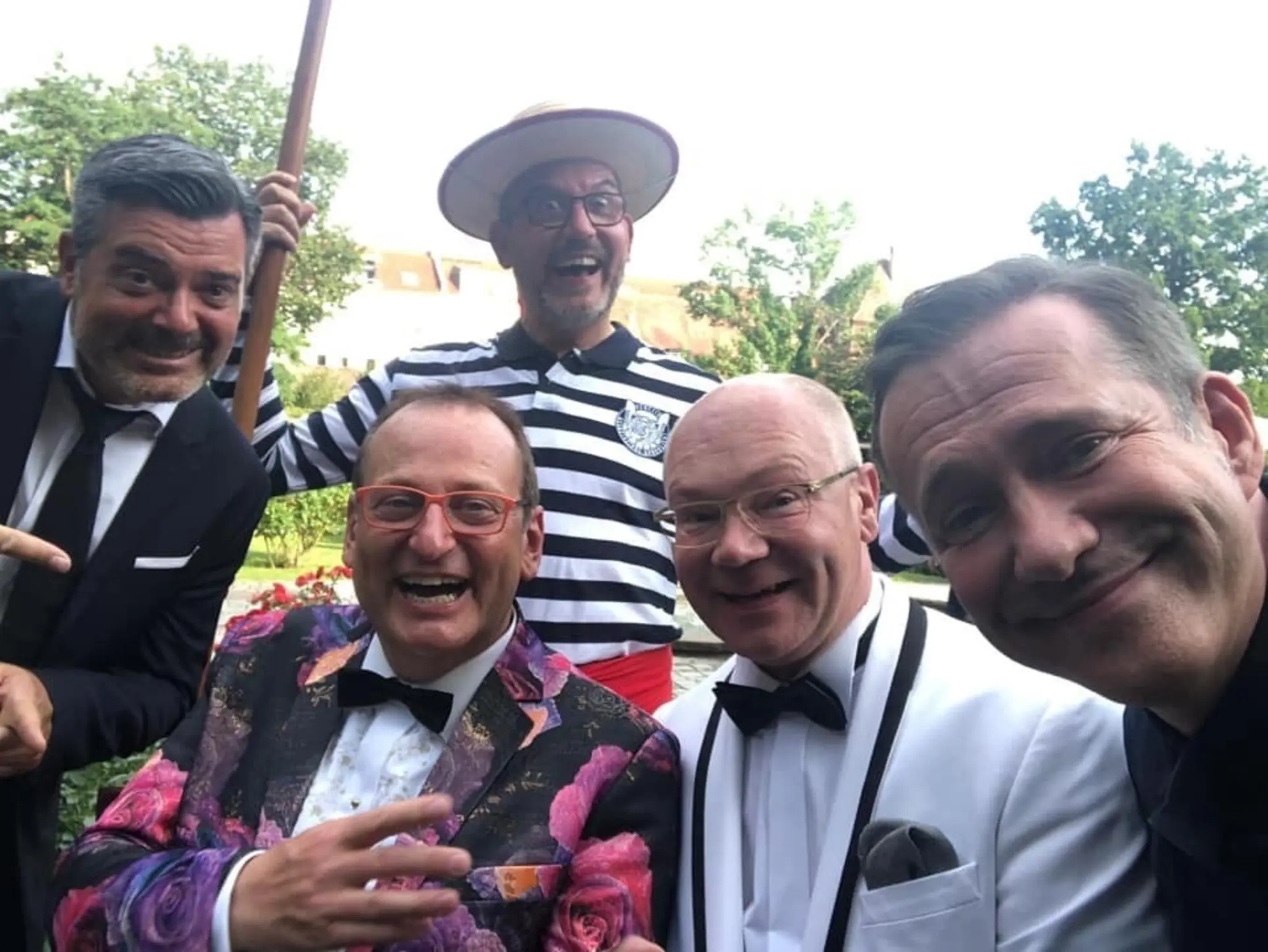 Marktspiegel Verlost 20 Tickets Fuer Den Fuerther Sommer Nachts Ball A134199