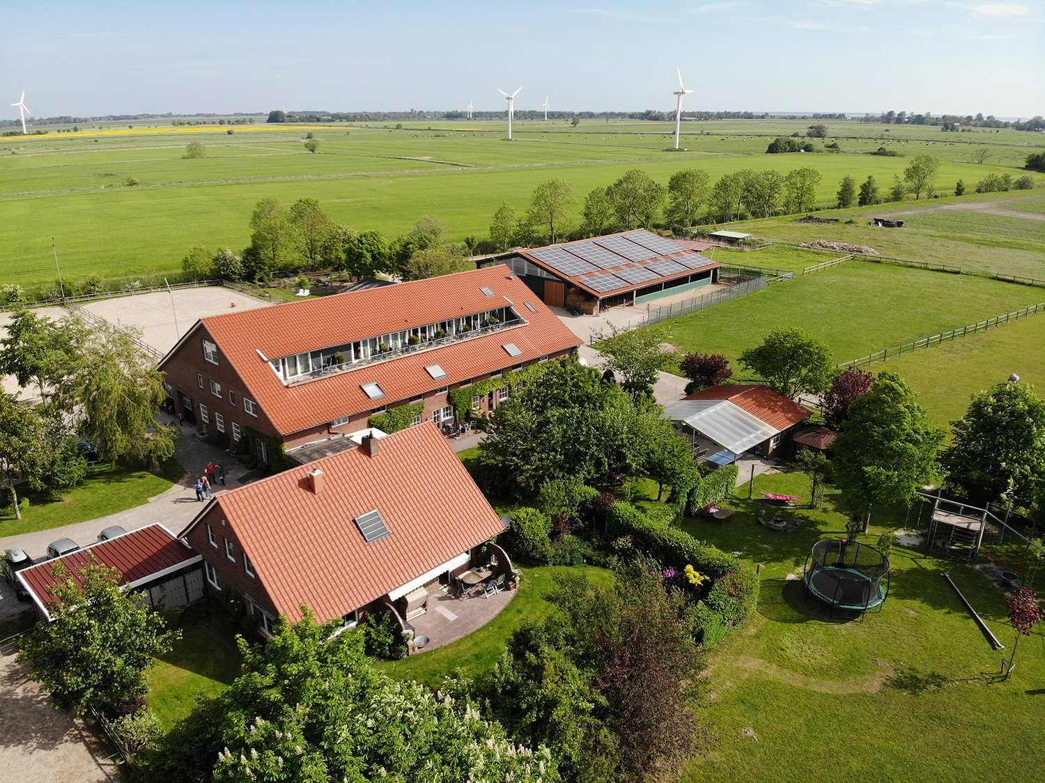 zweimal einen 4-tägigen Urlaub auf dem Traberhof – inklusive Reiten, Kanu- und Kajakfahren und vielem mehr