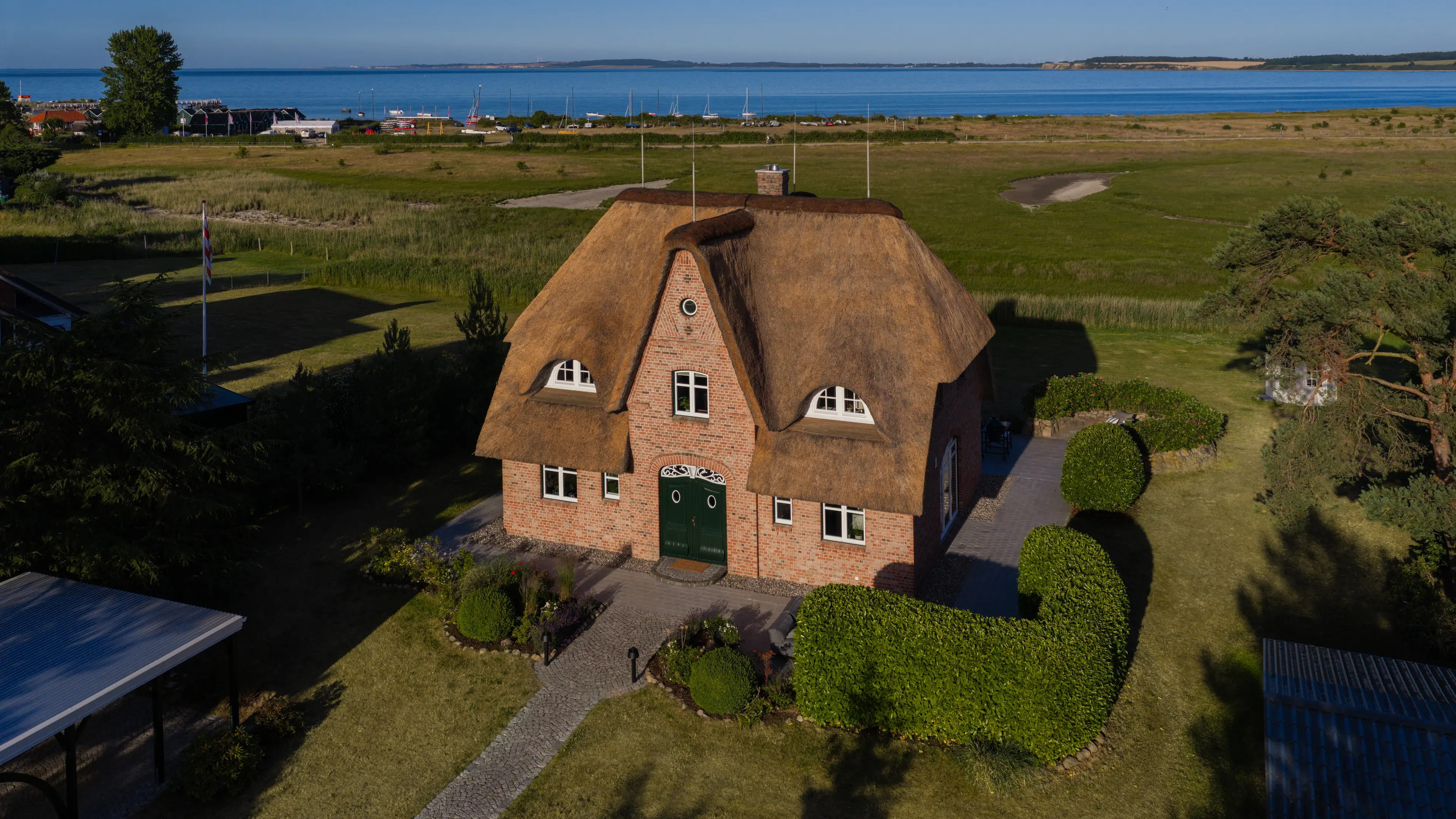 Eine hochwertige Designausstattung aus der SCHÖNER WOHNEN-Kollektion Ostsee-Haus entdecken. Du willst das aktuelle Traumhaus