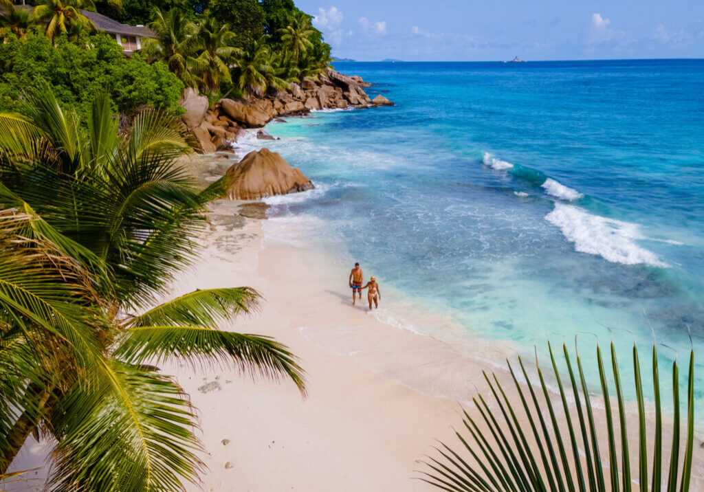 einen ltur Reisegutschein im Wert von 1.000 €