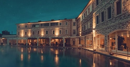 Ein traumhaftes Wochenende für zwei Personen inklusive Halbpension im Terme di Saturnia in der Toskana | Mehr Infos (opens in new tab)