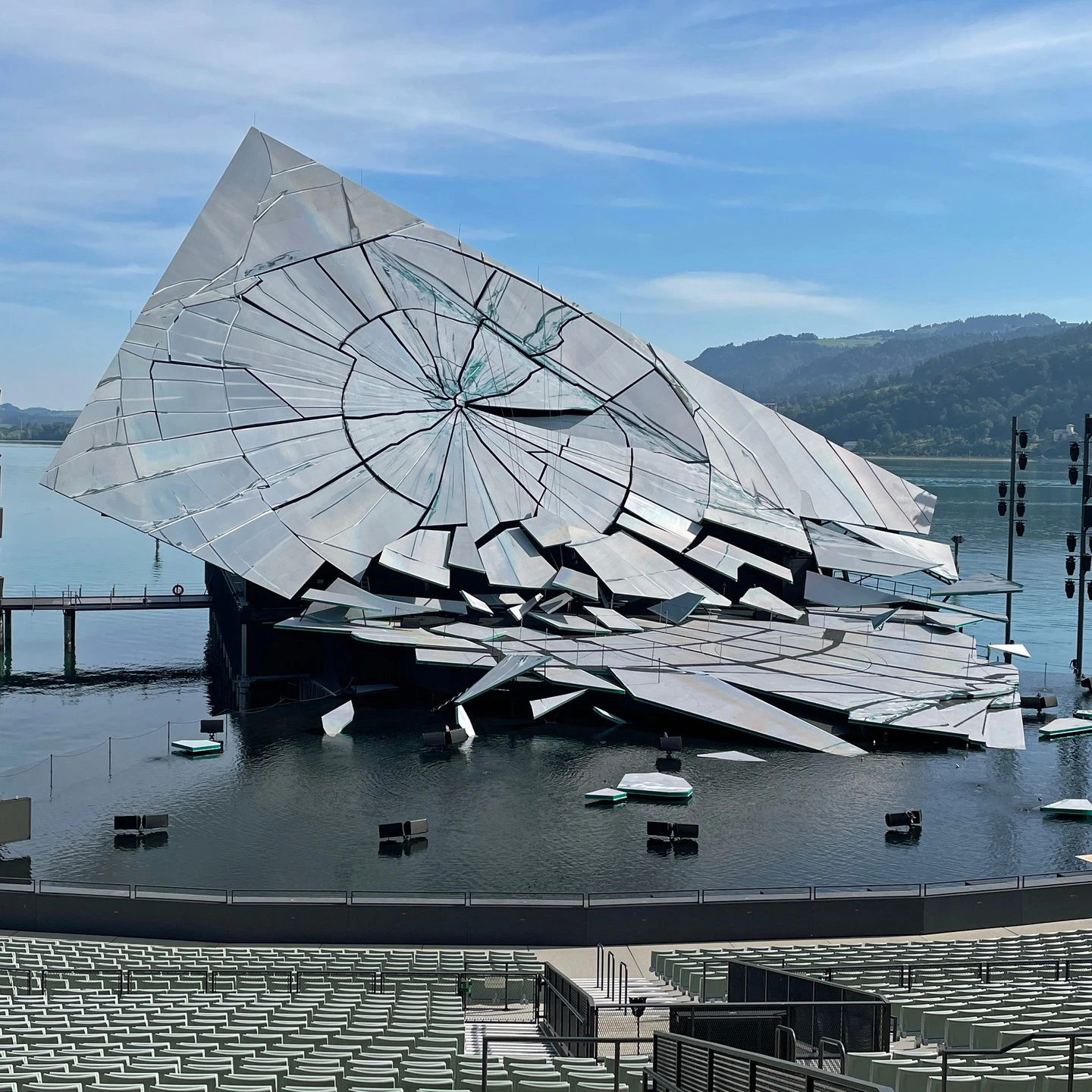 5 × Opernpaket La traviata (2 Tickets, Führung, Meet‑&‑Greet, Dinner)