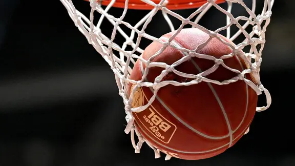 Basketball: Itzehoe Eagles gewinnen Spitzenspiel in Schwelm